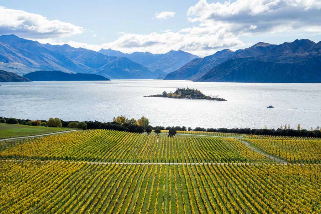 Lake Wanaka, New Zealand